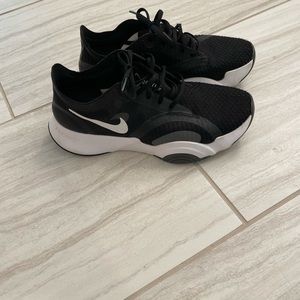 Women’s Nike Superrep